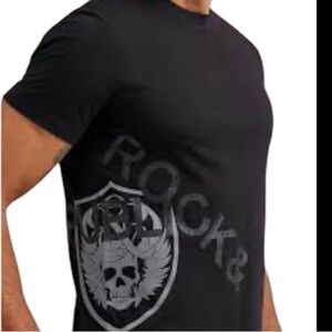 🆕 Rock & Republic Men’s Graphic Side Skull Tee Black Large